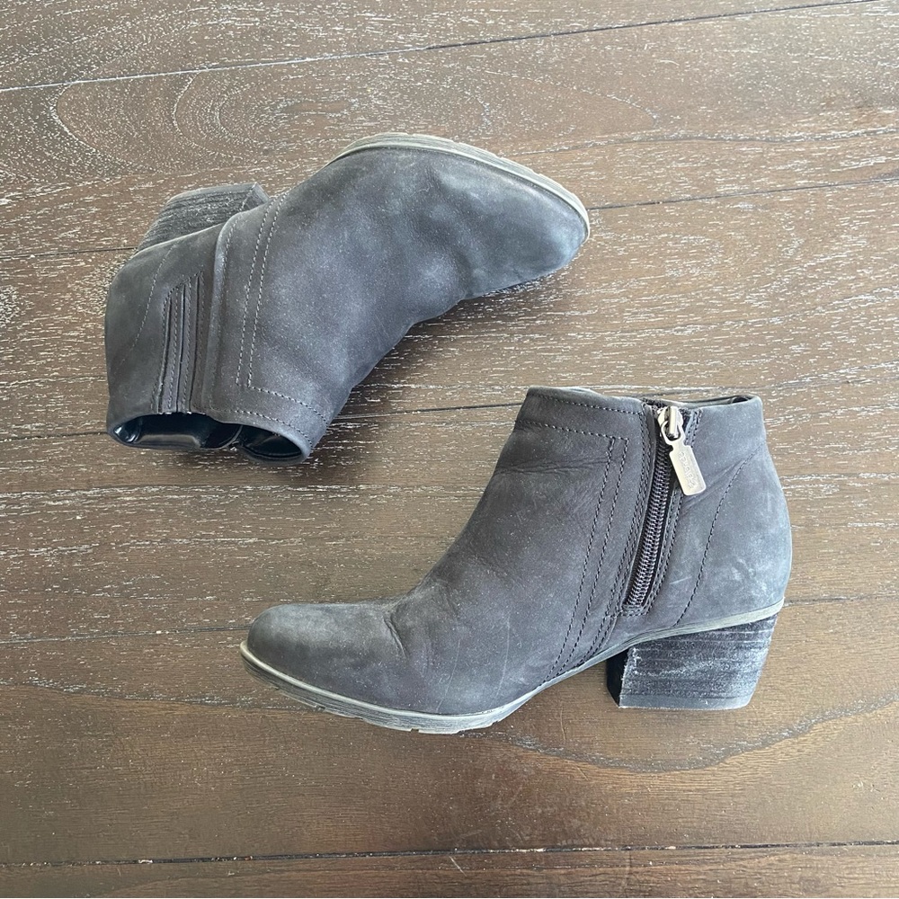 Blondo Valli 2.0 Waterproof Suede Bootie Black Size‎ 6.5